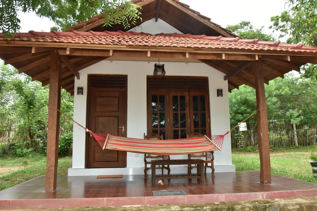 King'S Elephant Cabanas & Restaurant Tangalle Dış mekan fotoğraf