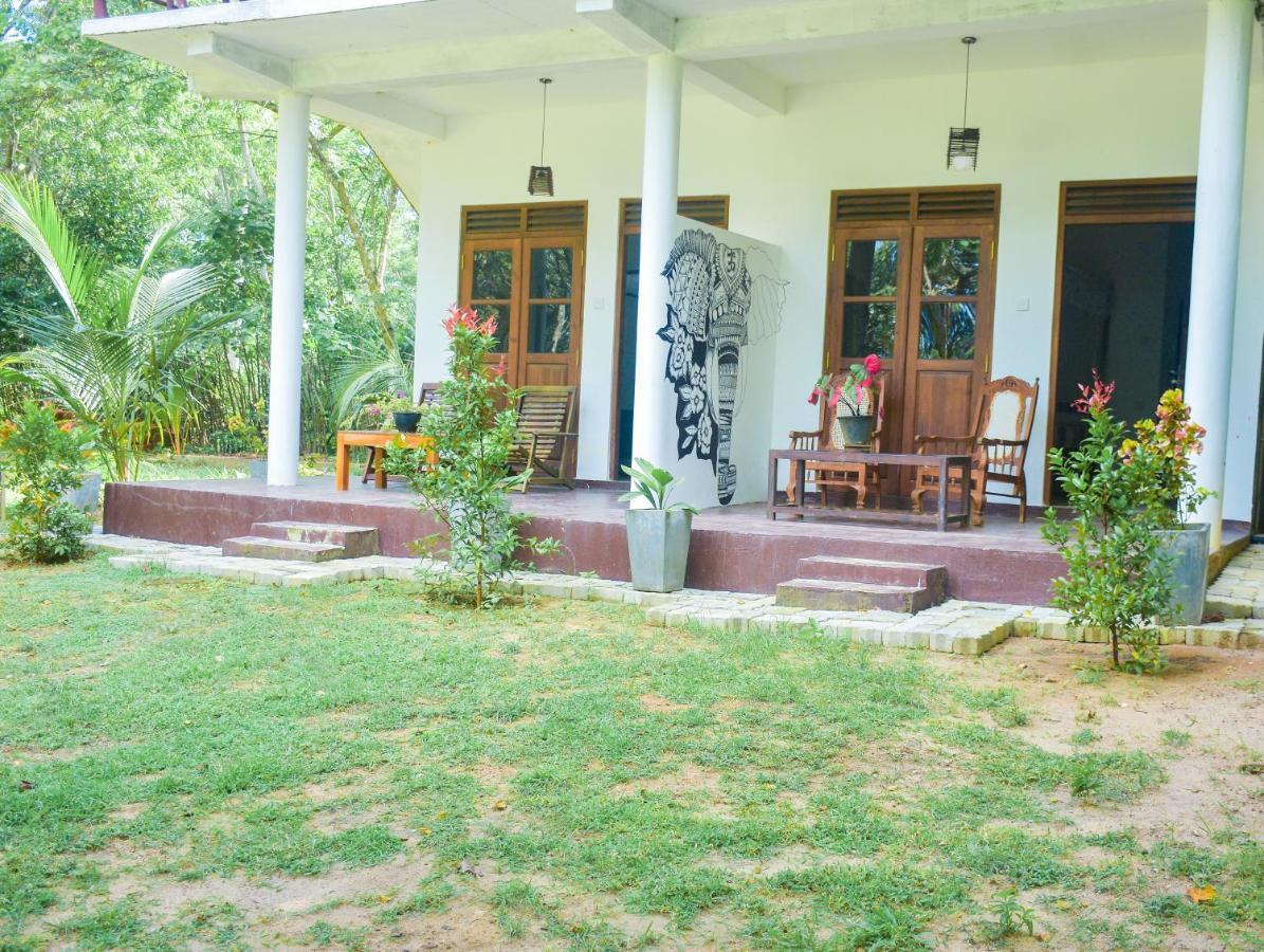King'S Elephant Cabanas & Restaurant Tangalle Dış mekan fotoğraf